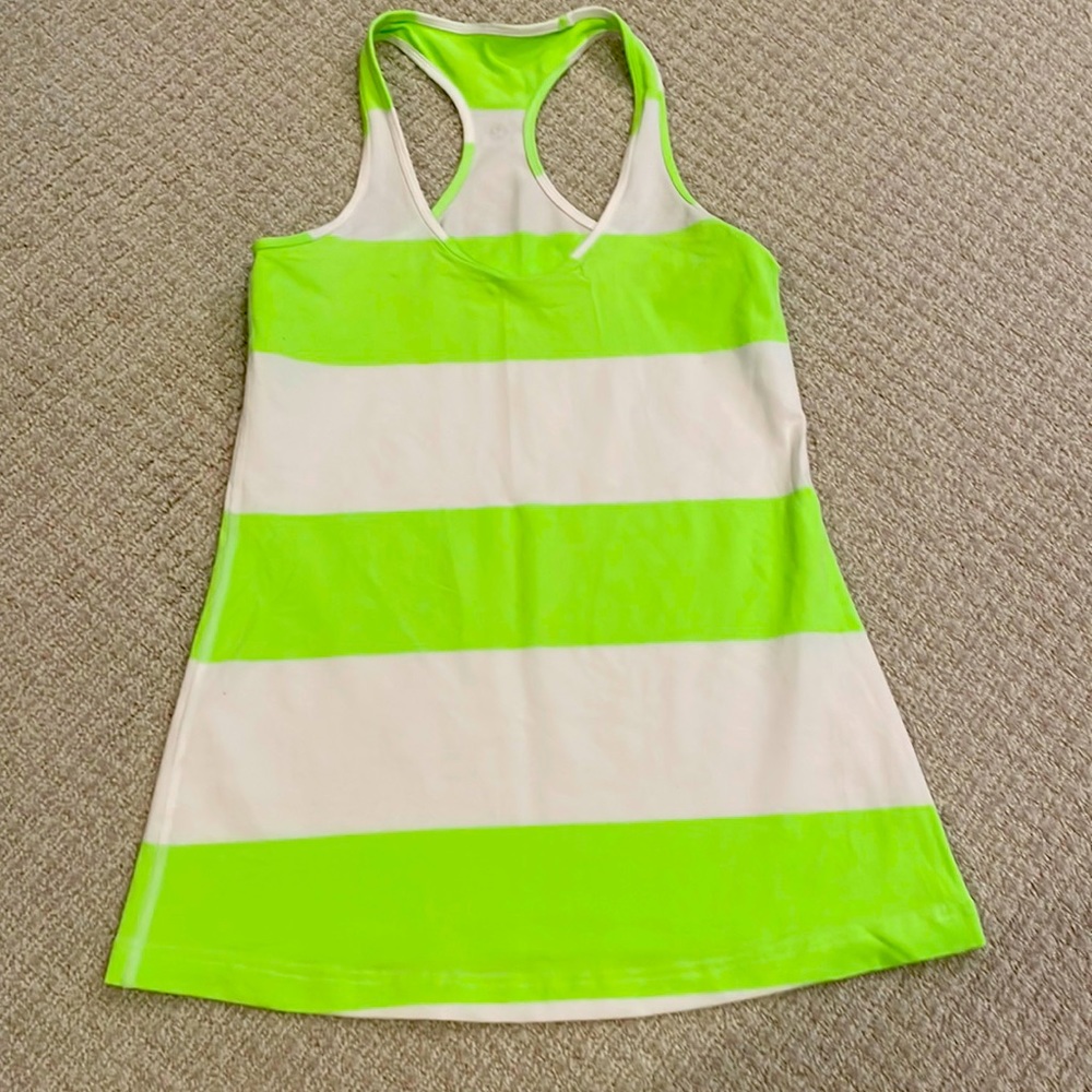 Lululemon tank